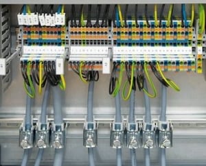 N Tripple level terminal block